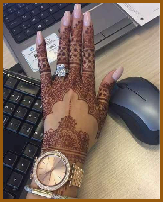 Stylish Back Hand Henna Design With Twisty Curves Stylish Back Hand Mehndi Design